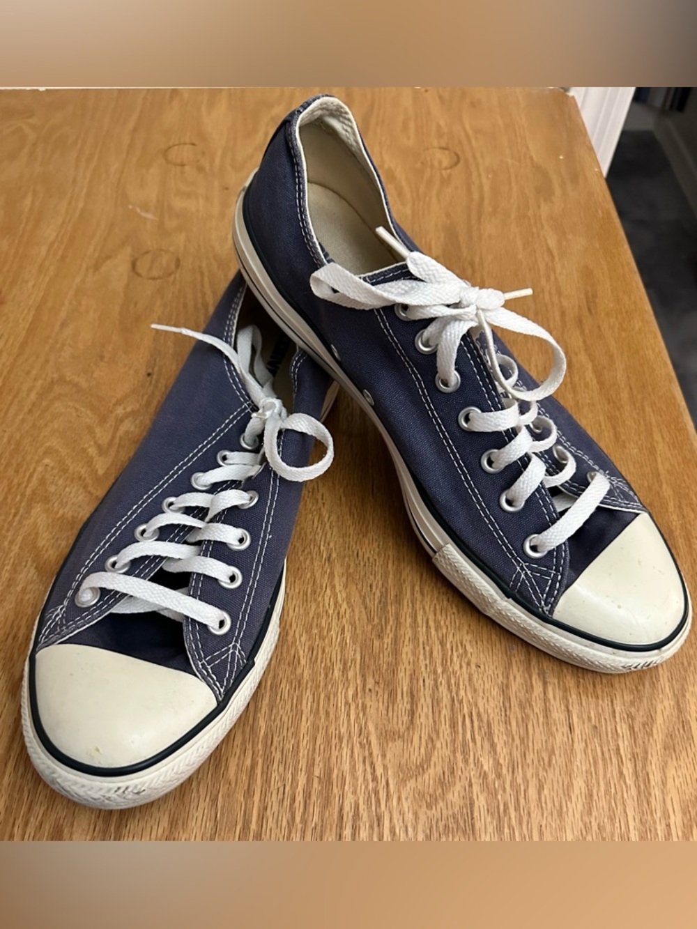 Navy Classic Converse Chuck Taylor’s